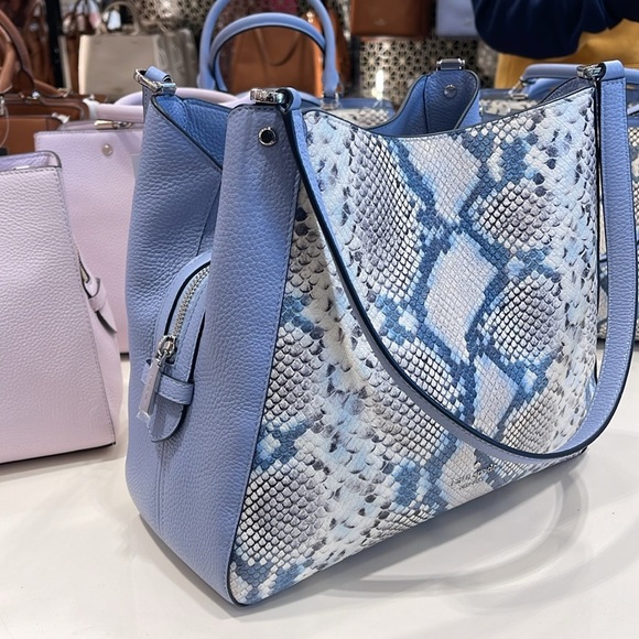 Kate Spade Leila Medium Triple Compartment Shoulder Tote
snake embossed
NWT - Picture 16 of 16